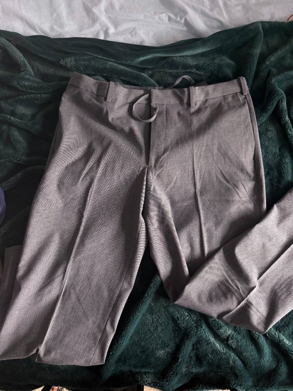 Uniqlo Smart Ankle Pants Gray Check - Size XL